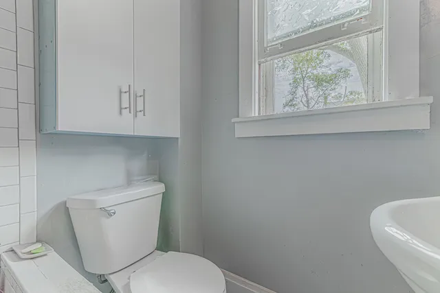 $242,900 | 552 Walnut Avenue, Elgin, IL 60123