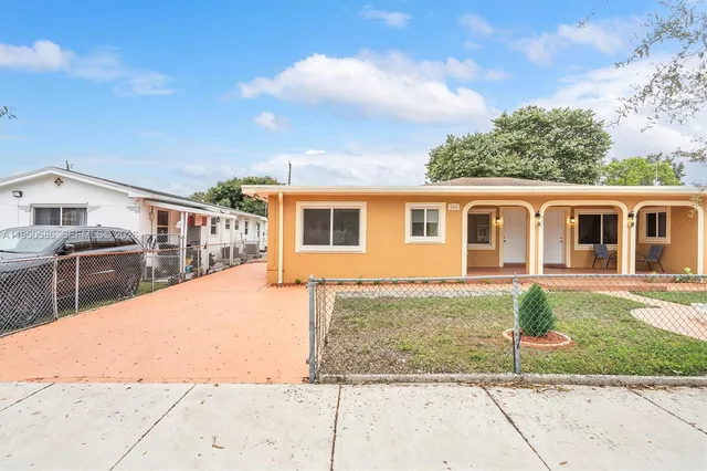 $3,050 | 934 East 22nd Street, Unit 934, Hialeah, FL 33013