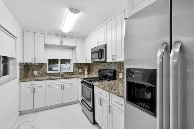 $3,050 | 934 East 22nd Street, Unit 934, Hialeah, FL 33013