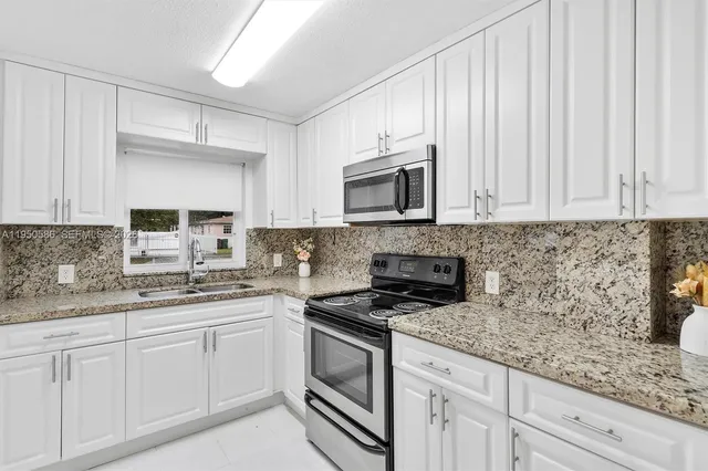 $3,050 | 934 East 22nd Street, Unit 934, Hialeah, FL 33013