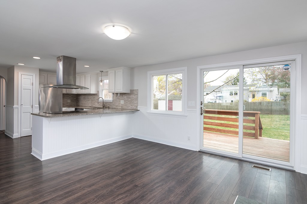 150 Lewiston Street Warwick, RI 02889 - Photo 11 of 24