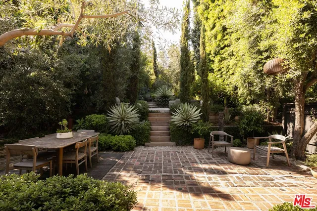 $1,350,000 | 1452 Westerly Terrace, Los Angeles, CA 90026