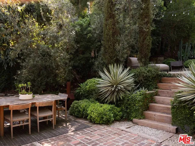 $1,350,000 | 1452 Westerly Terrace, Los Angeles, CA 90026