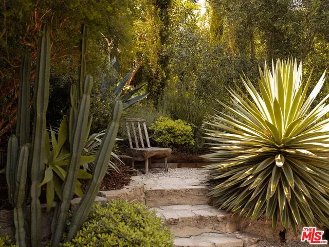 $1,350,000 | 1452 Westerly Terrace, Los Angeles, CA 90026