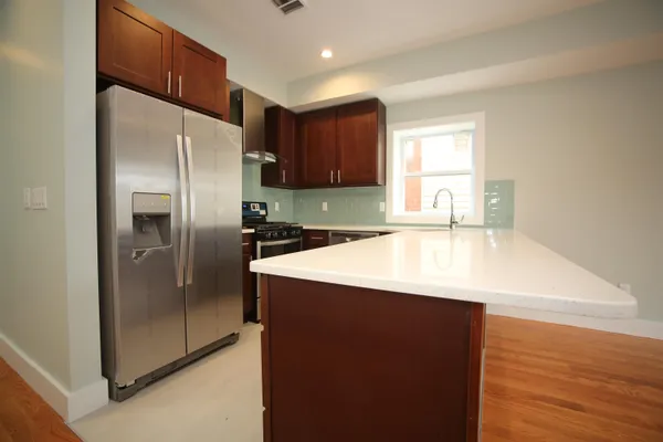 $3,300 | 141 Beach Street, Unit 2, Jersey City, NJ 07307
