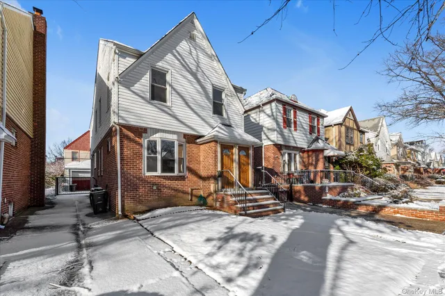 $1,450,000 | 45-32 Utopia Parkway | Flushing