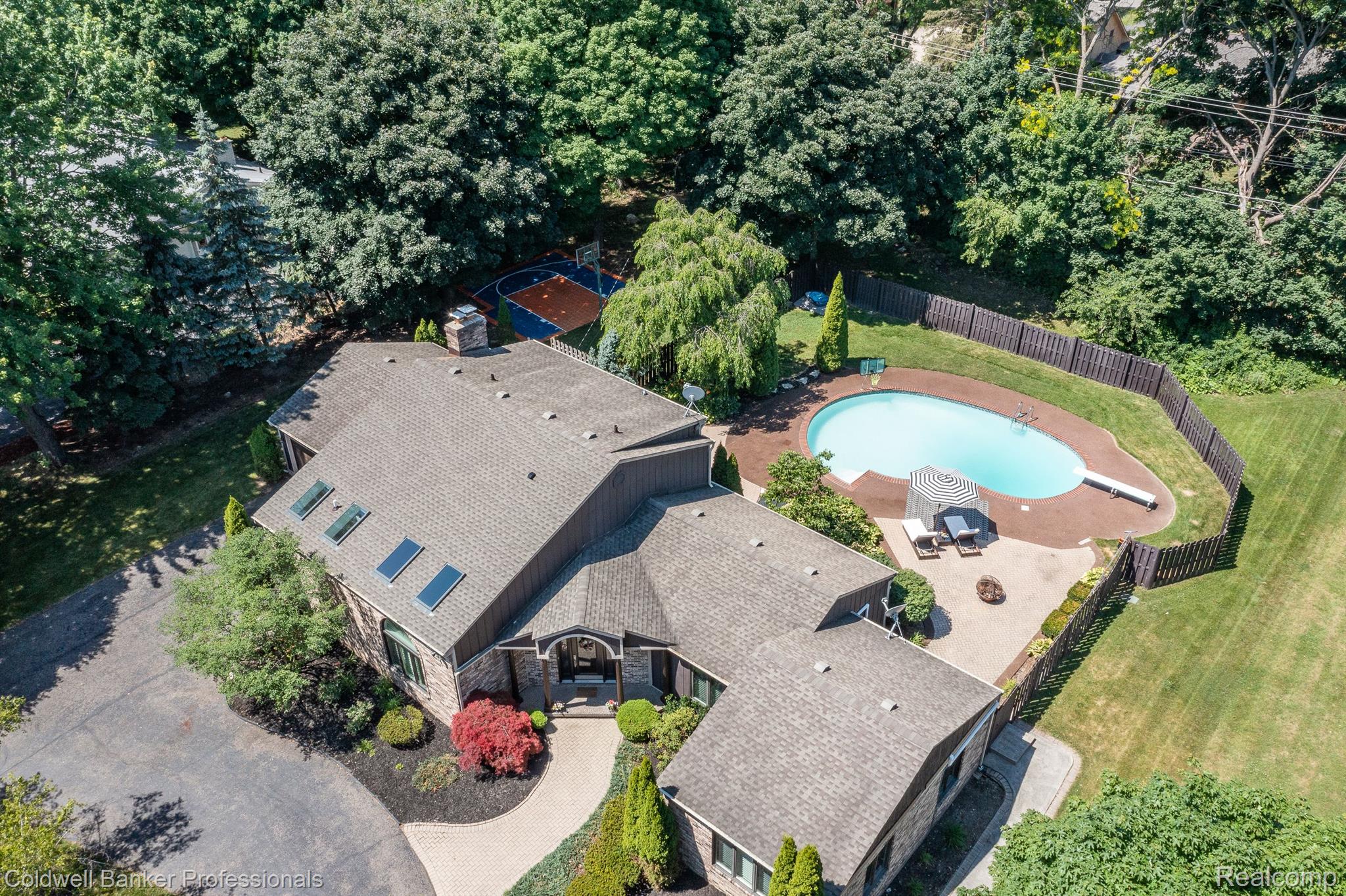 26347 Pleasant Valley Road Farmington, MI 48331 - Photo 53 of 53