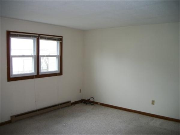 22 Beaudry Avenue Springfield, MA 01151 - Photo 4 of 15