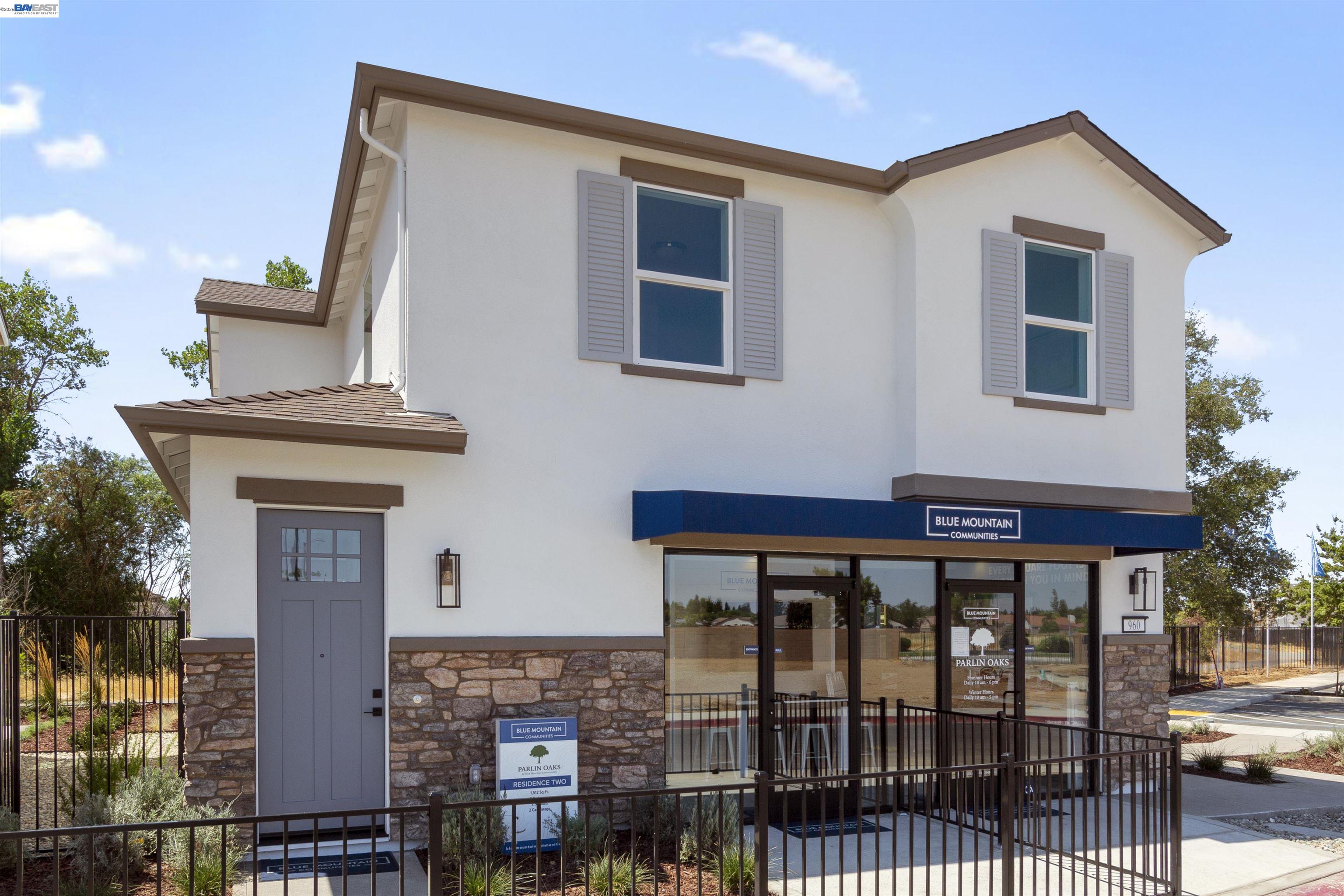 854 Pecan Tree Lane Galt, CA 95632 - Photo 2 of 19
