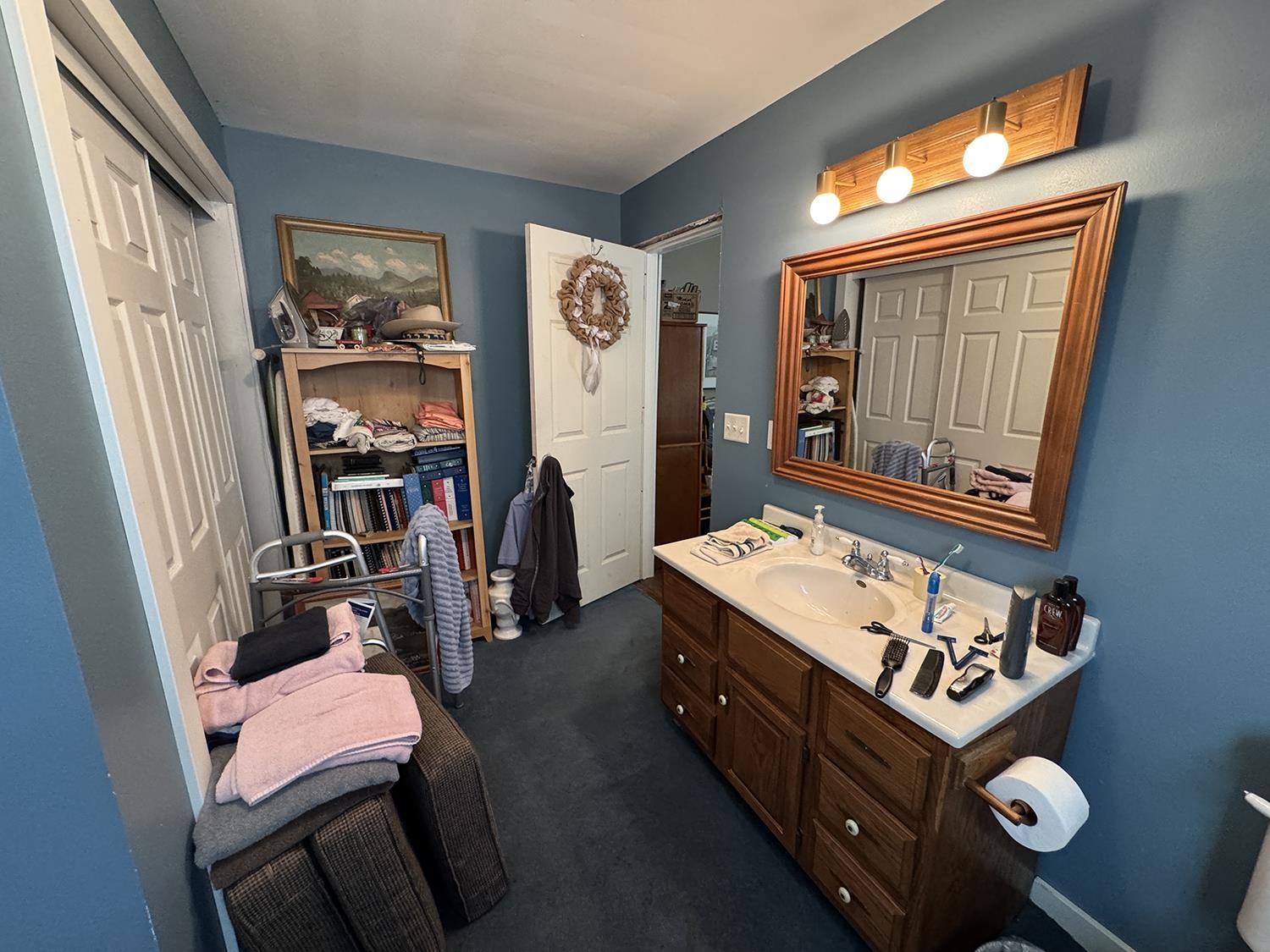 27375 Highway 40 Chadwick, IL 61014 - Photo 22 of 39 a room with furniture and a window