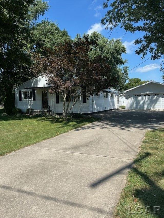 3846 Kaiser Road Tecumseh, MI 49286 - Photo 2 of 28 50184935-e10f9ad0-d5f8-4c83-8bd5-a57e4d5bdd80.JPG