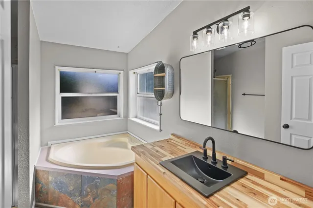 $150,000 | 3211 West Wapato Drive, Unit 1, Moses Lake, WA 98837