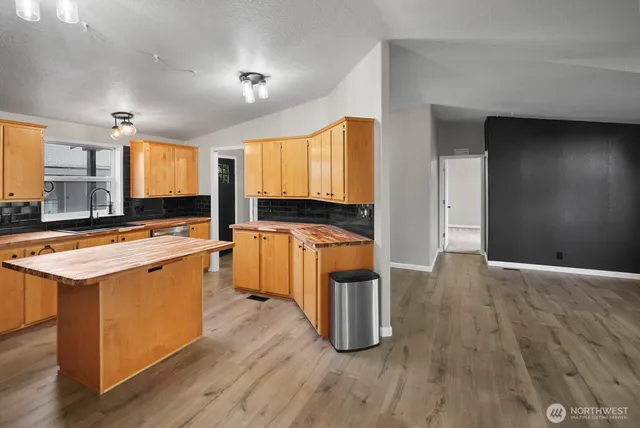 $150,000 | 3211 West Wapato Drive, Unit 1, Moses Lake, WA 98837