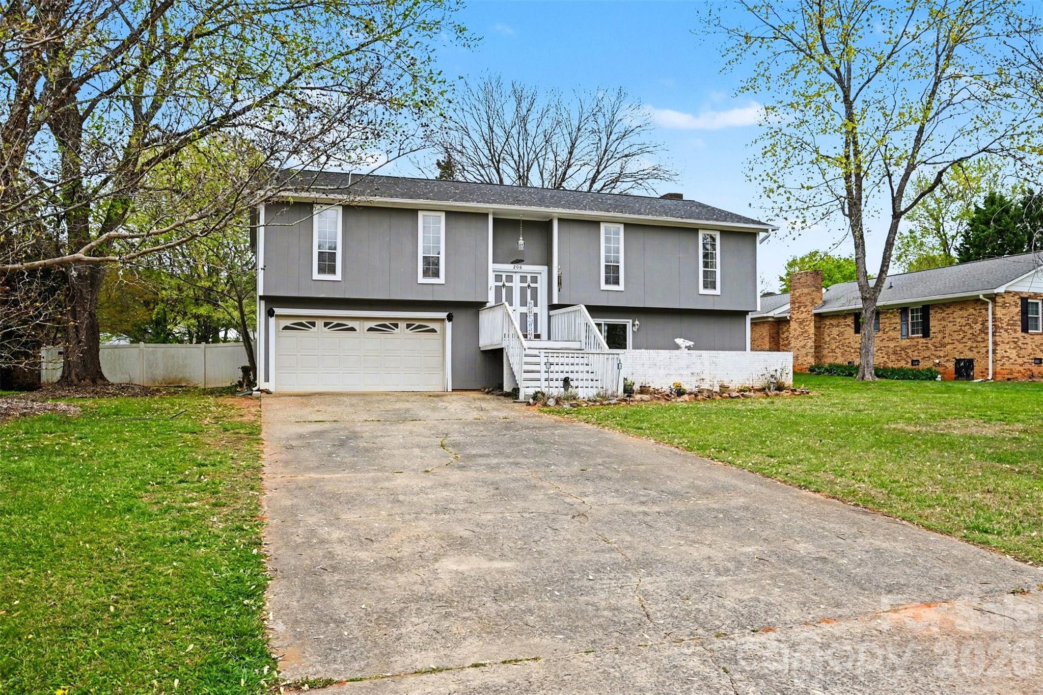 208 McGregor Road Gastonia, NC 28056 - Photo 2 of 36