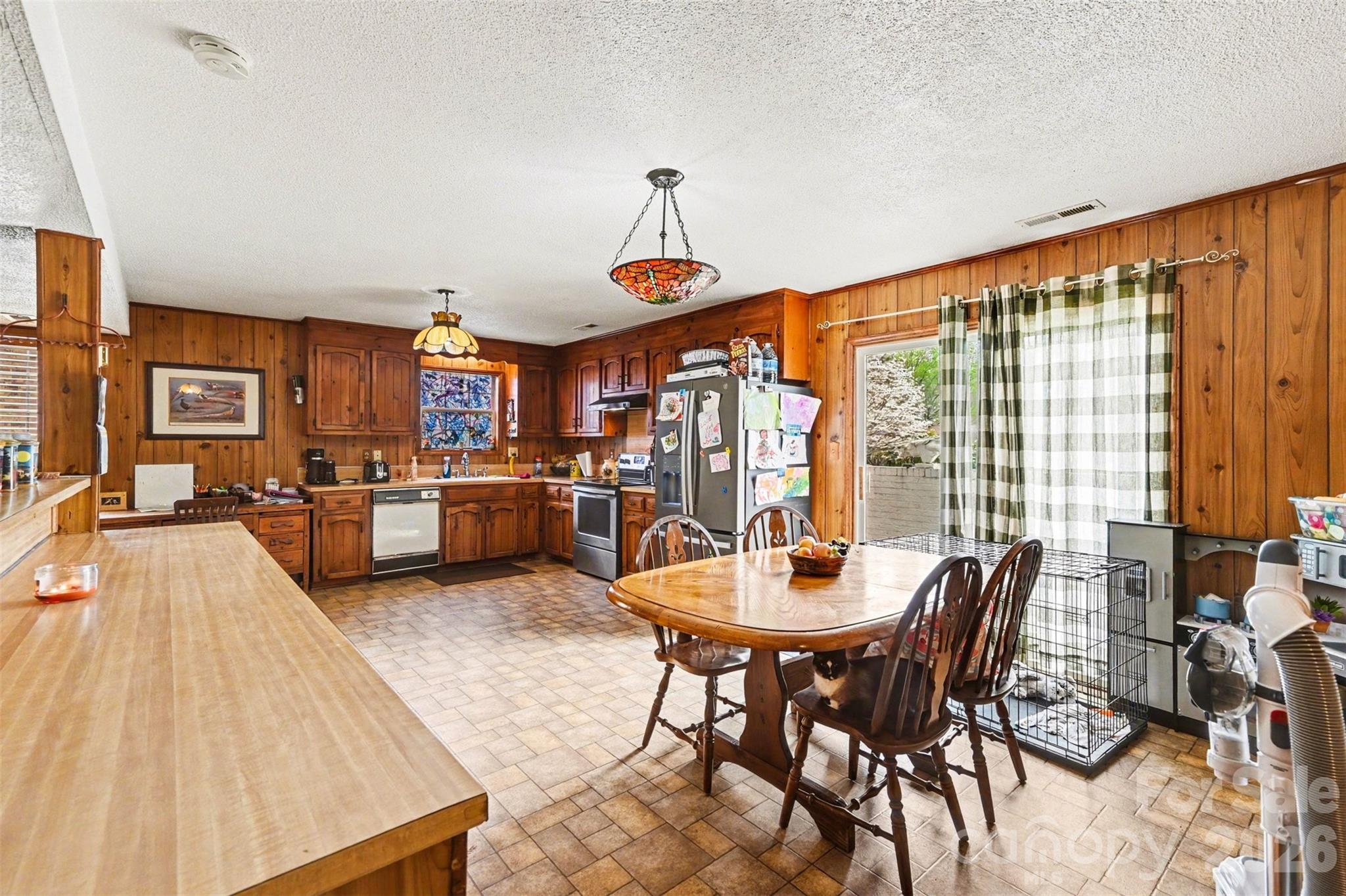 208 McGregor Road Gastonia, NC 28056 - Photo 4 of 36