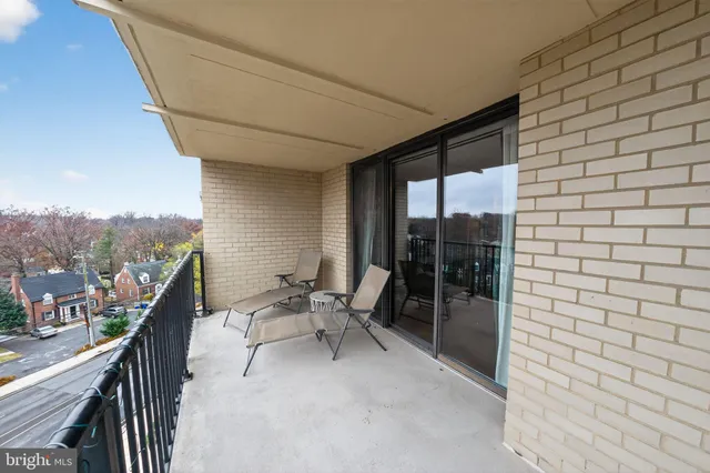 $249,000 | 4242 East-West Highway, Unit 714, Chevy Chase, MD 20815