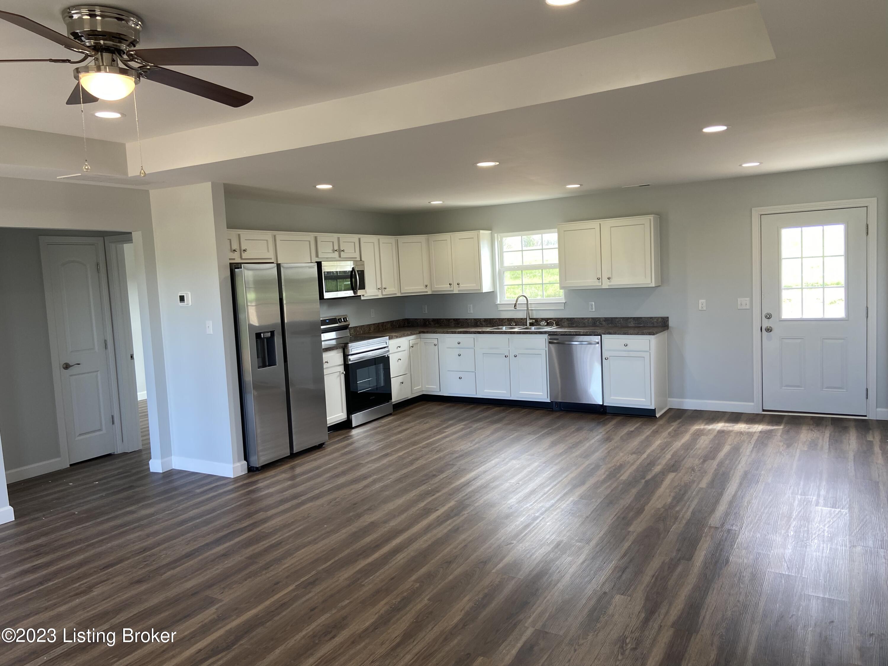 129 Gills Ridge Road Bedford, KY 40006 - Photo 5 of 20 D87BC430-463B-4CED-9E64-1BDCA6CEFC01