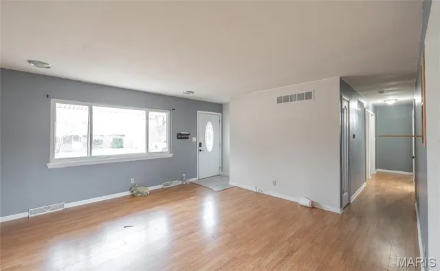 $185,000 | 450 Hillcrest Drive, Bourbon, MO 65441