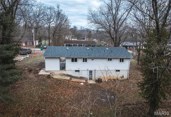 $175,000 | 450 Hillcrest Drive, Bourbon, MO 65441