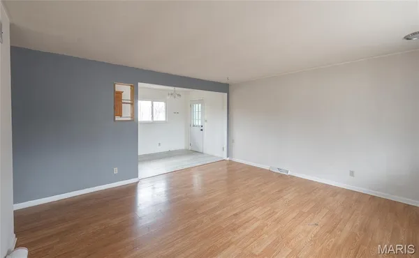 $175,000 | 450 Hillcrest Drive, Bourbon, MO 65441