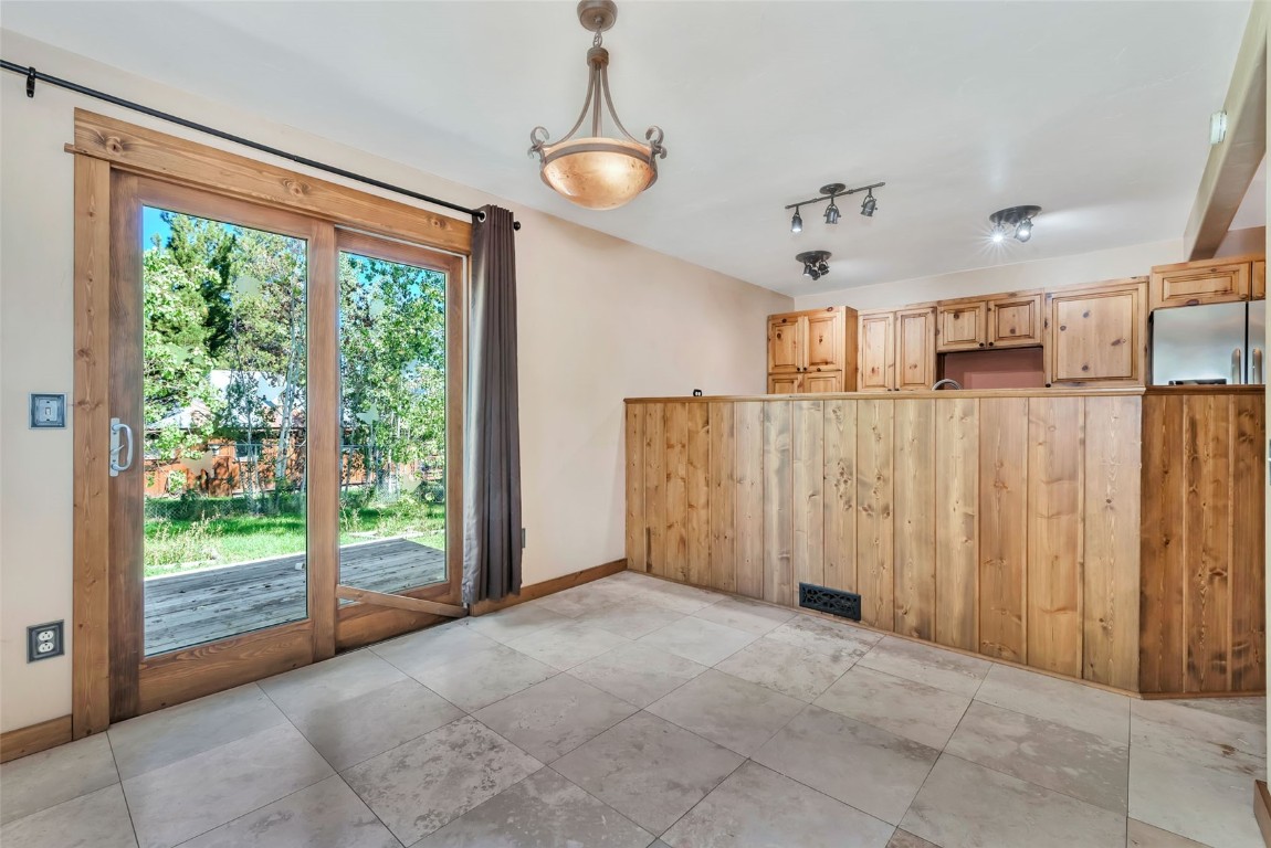 21505 4th Avenue Phippsburg, CO 80469 - Photo 21 of 44 a view of a livingroom with a natural light