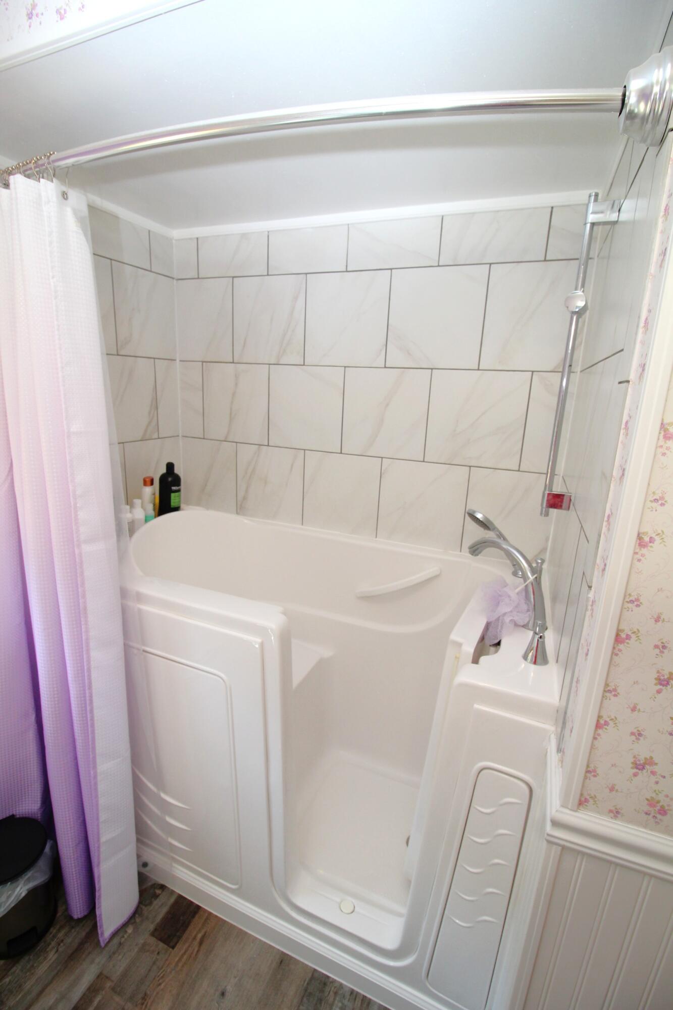 345 Middle Road Sabattus, ME 04280 - Photo 19 of 49 19. 1st Floor Bathroom