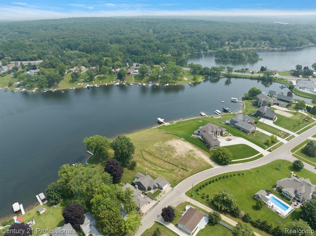 9986 King Road Davisburg, MI 48350 - Photo 17 of 24 Gallery Image 17
