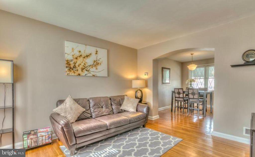 7278 Conley Street Baltimore, MD 21224 - Photo 2 of 24 Gallery Image 2