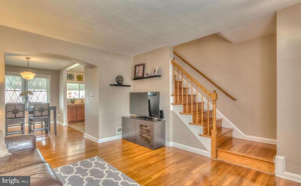 7278 Conley Street Baltimore, MD 21224 - Photo 3 of 24 Gallery Image 3