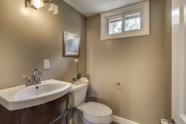 14 Rindge Avenue Lexington, MA 02420 - Photo 9 of 28 Gallery Image 9