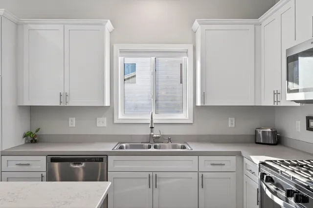 $384,900 | 25919 22nd Street West, Zimmerman, MN 55398