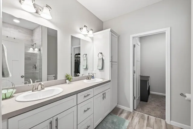 $384,900 | 25919 22nd Street West, Zimmerman, MN 55398