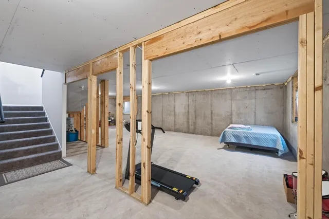 $384,900 | 25919 22nd Street West, Zimmerman, MN 55398