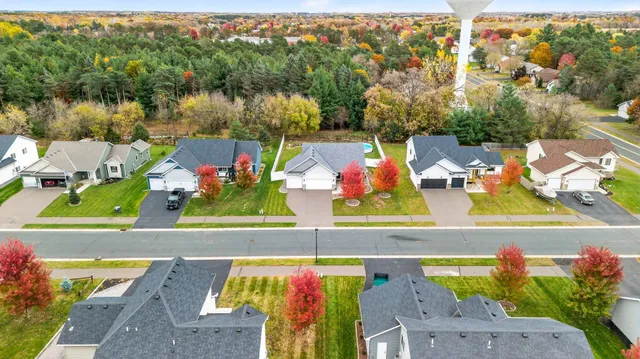 $384,900 | 25919 22nd Street West, Zimmerman, MN 55398