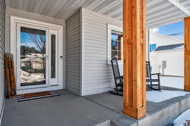 $384,900 | 25919 22nd Street West, Zimmerman, MN 55398