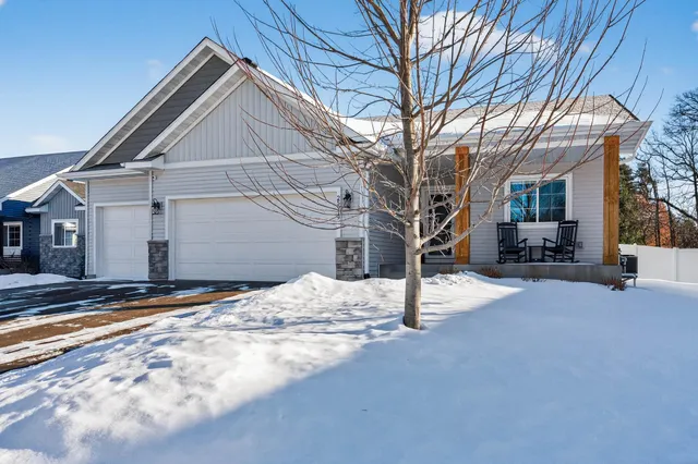 $384,900 | 25919 22nd Street West, Zimmerman, MN 55398