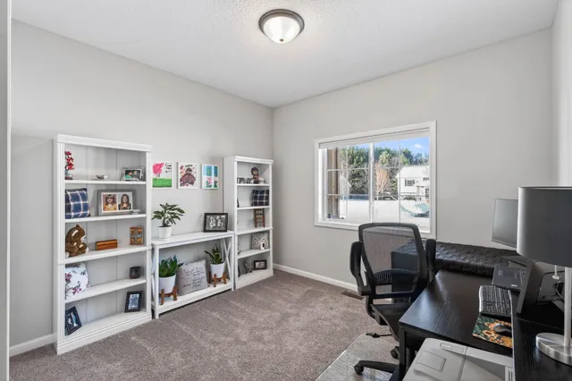 $384,900 | 25919 22nd Street West, Zimmerman, MN 55398