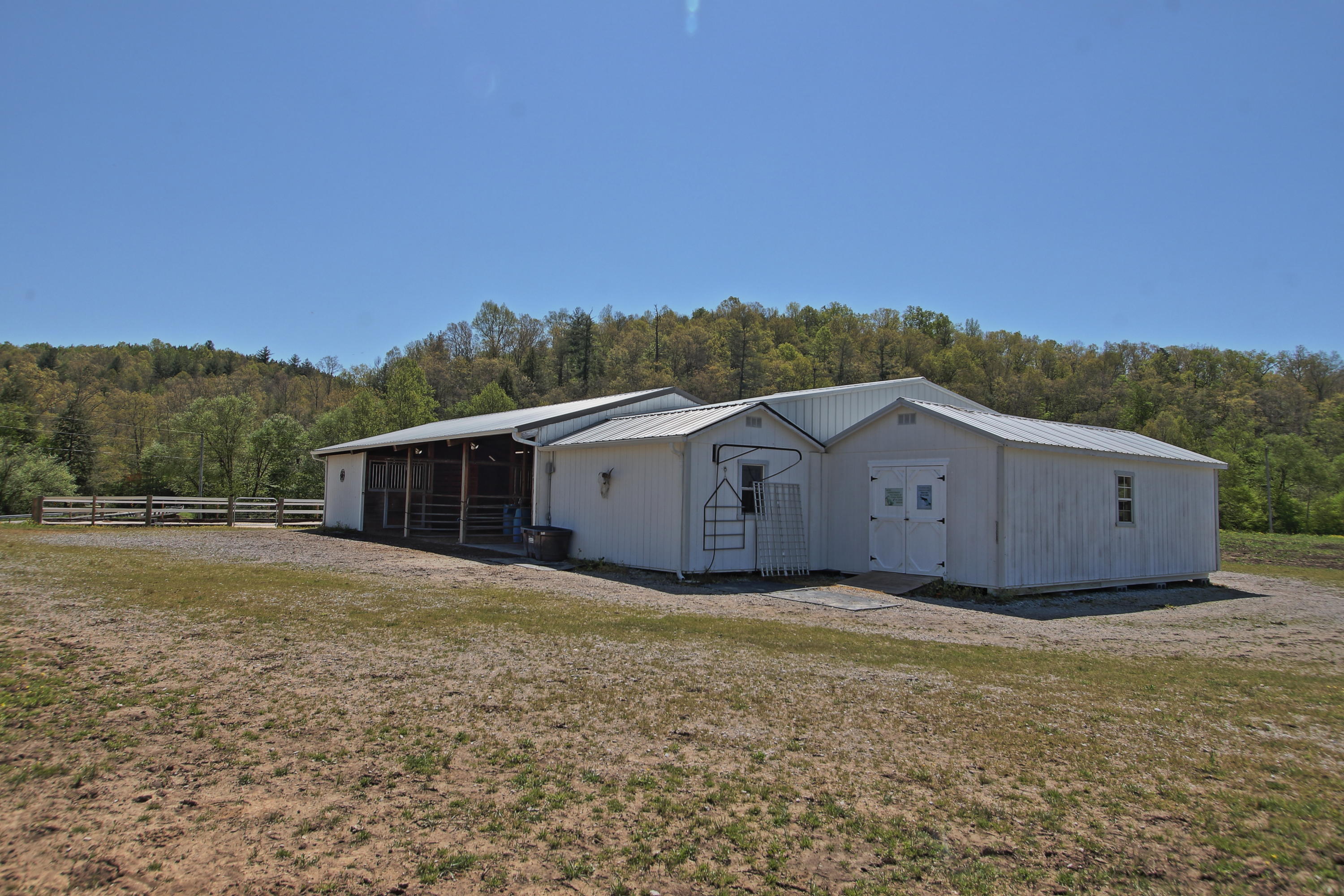 750 Nydeck Road Robbins, TN 37852 - Photo 21 of 40 n21