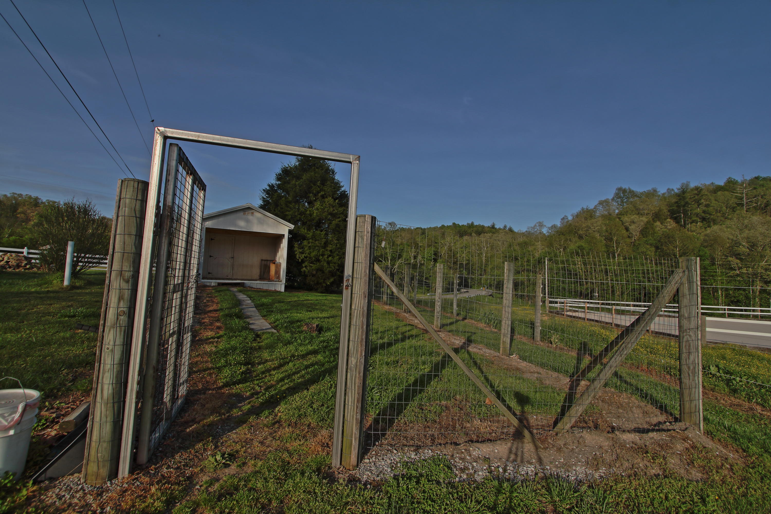 750 Nydeck Road Robbins, TN 37852 - Photo 30 of 40 f7