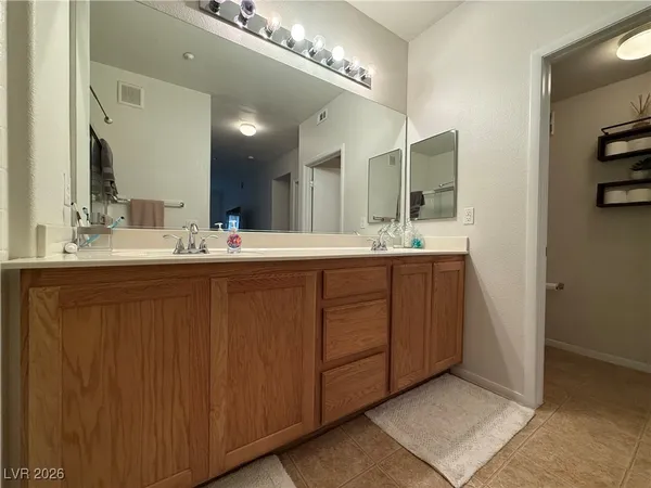 $274,990 | 50 Aura De Blanco Street, Unit 11104, Henderson, NV 89074