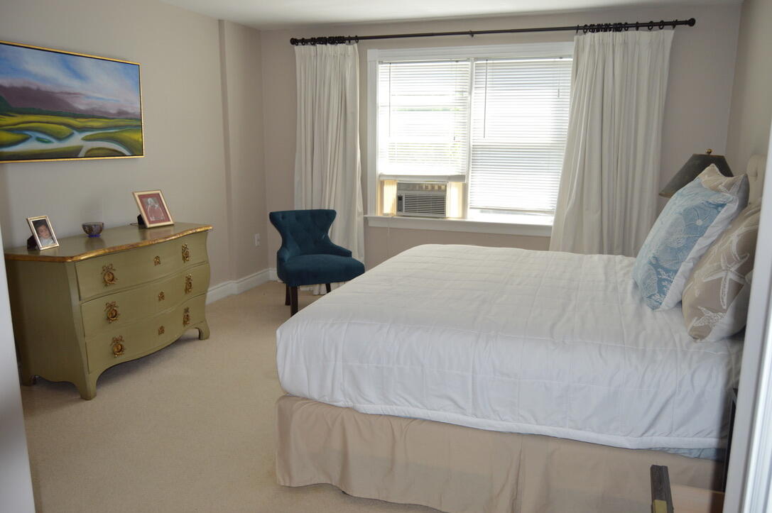 6 Carriage Road Falmouth, ME 04105 - Photo 16 of 21 035DD7EE-EC71-4308-A429-1B43F8454322_1_1
