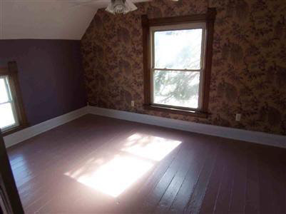 11302 Coldwater Road Flushing, MI 48433 - Photo 6 of 10 20196639-5.JPG