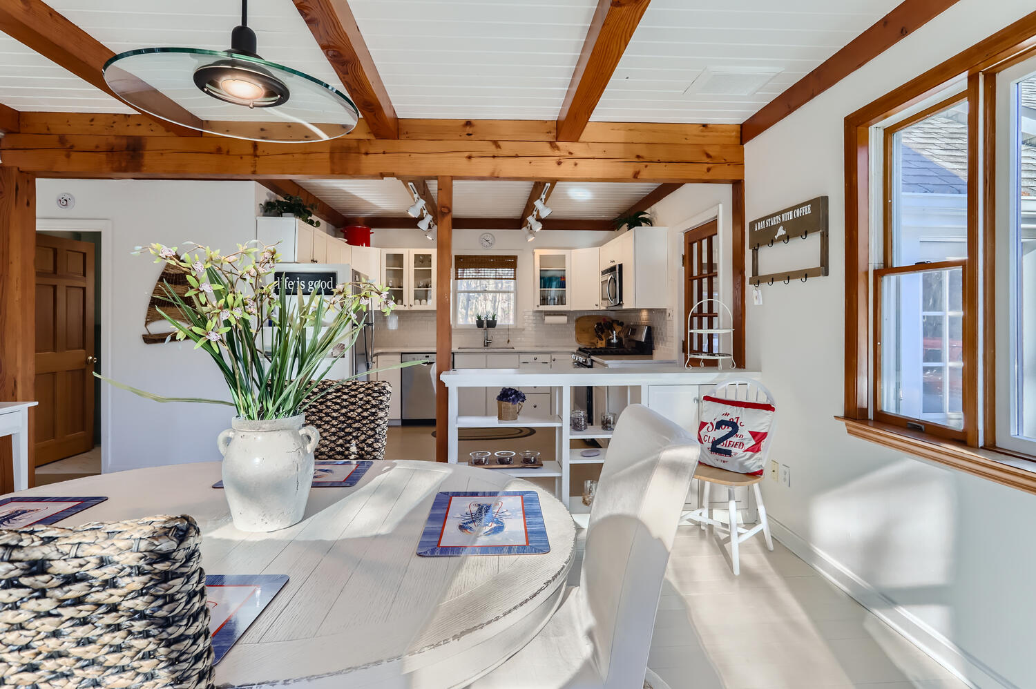 19 Duncan Cl Edgartown, MA 02539 - Photo 5 of 26 Gallery Image 5