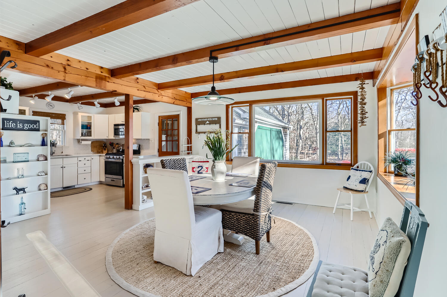 19 Duncan Cl Edgartown, MA 02539 - Photo 6 of 26 Gallery Image 6