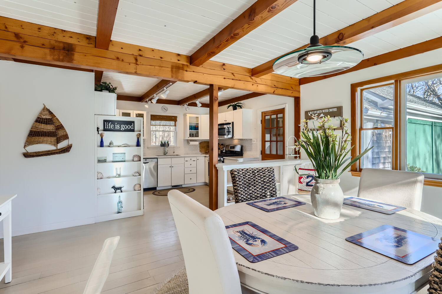19 Duncan Cl Edgartown, MA 02539 - Photo 8 of 26 Gallery Image 8