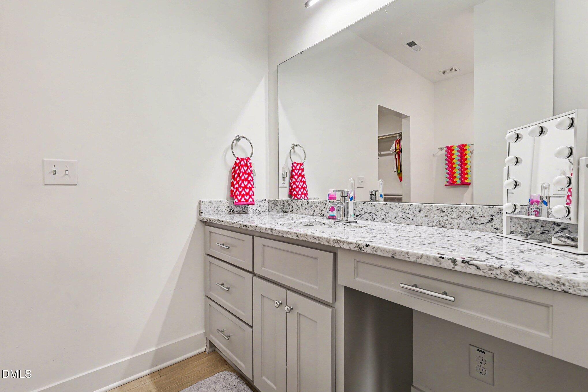 7839 Raleigh Road Benson, NC 27504 - Photo 31 of 45 032_file_4432