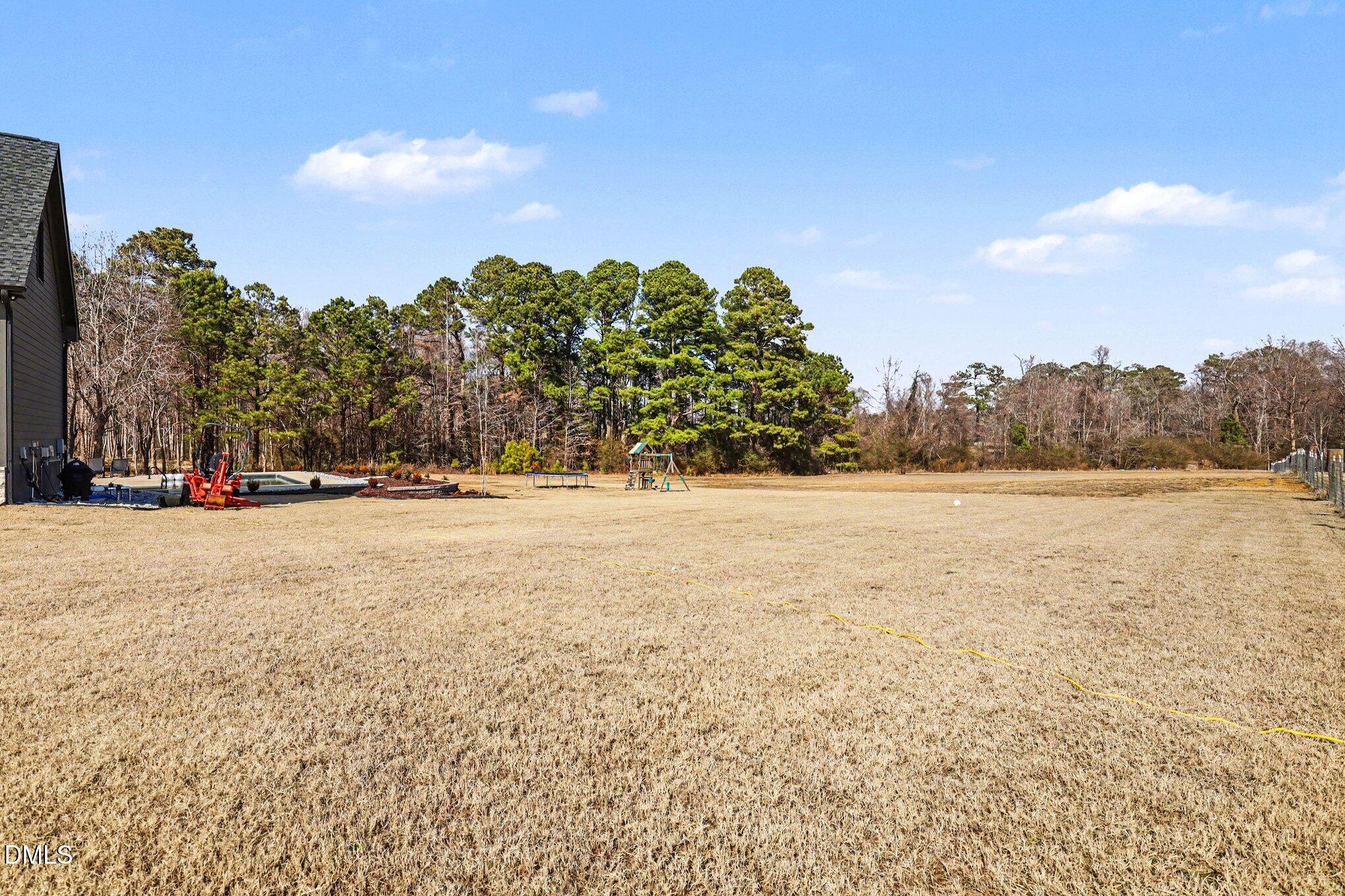 7839 Raleigh Road Benson, NC 27504 - Photo 36 of 45 037_file_2972