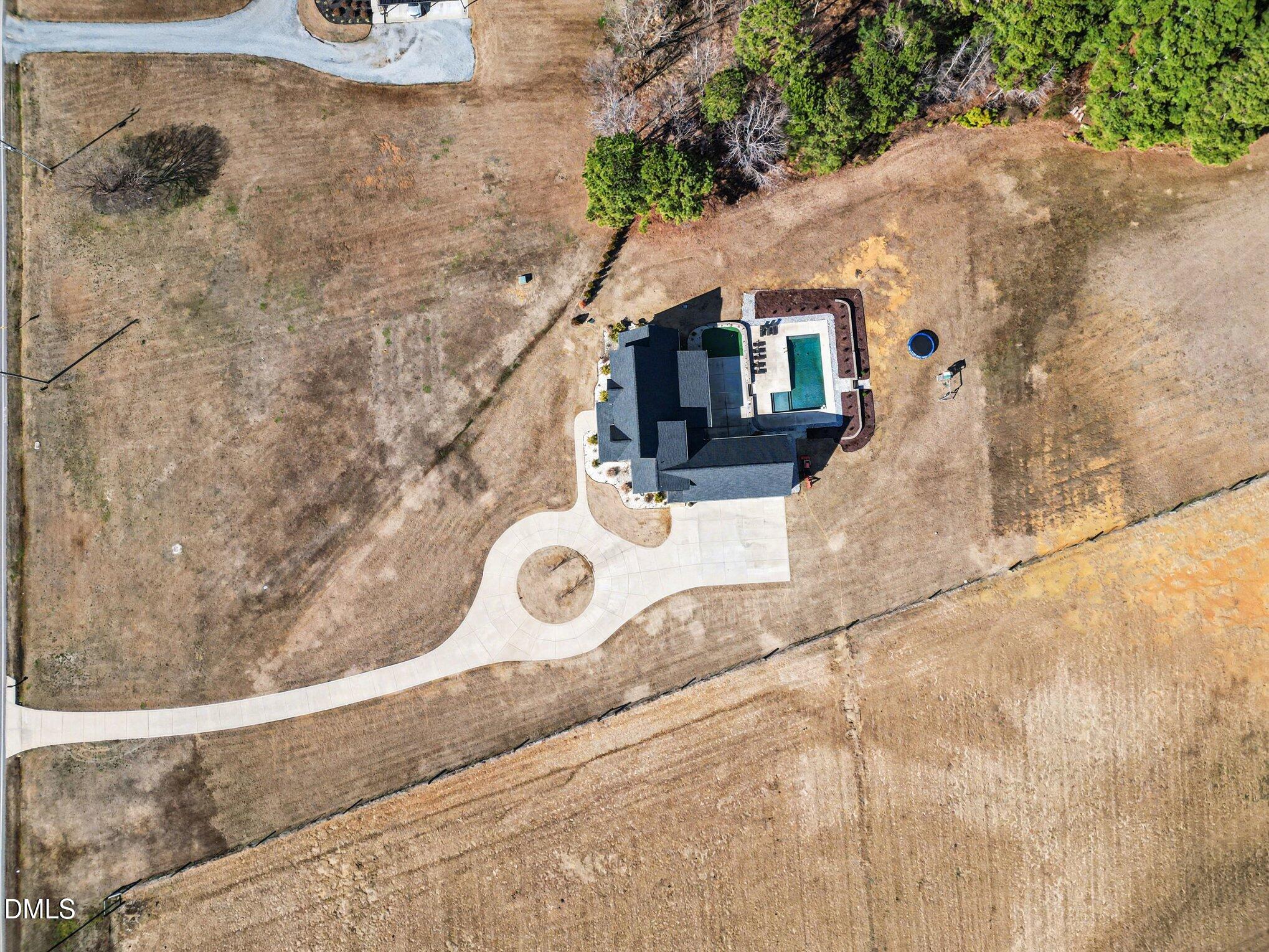 7839 Raleigh Road Benson, NC 27504 - Photo 41 of 45 042_file_7743