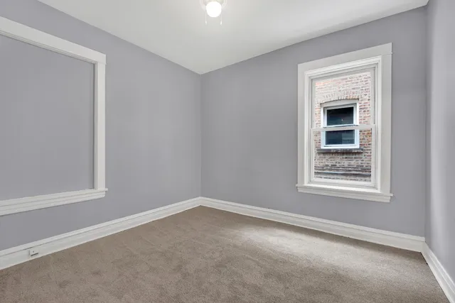 $1,975 | 5015 West Montrose Avenue, Unit 1, Chicago, IL 60641