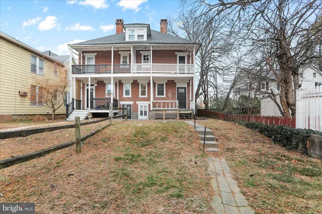 $2,250 | 1052 Edgar Avenue, Chambersburg, PA 17201